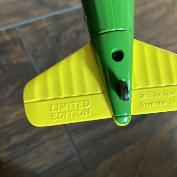 1993 EAA John Deere Airplane Bank Spec Cast Stock Number 37516 excellent Conditi - Picture 16 of 16